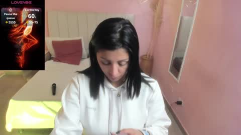 Snapshot of tiffani__love chatting on 02/07/25, 12:06 Tiffany online show from 02/07/25, 12:06