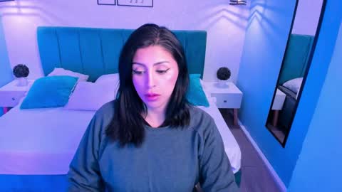 Snapshot of tiffani__love chatting on 02/25/25, 12:24 Tiffany online show from 02/25/25, 12:24