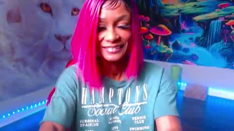 Snapshot of tiffanilove chatting on 09/16/25, 01:56 Tiffani Love online show from 09/16/25, 01:56