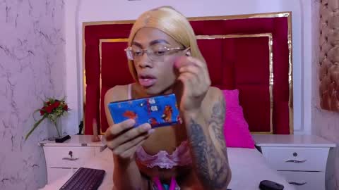 Snapshot of tiffannyvalentine chatting on 05/01/26, 12:43 tiffannyvalentine online show from 05/01/26, 12:43