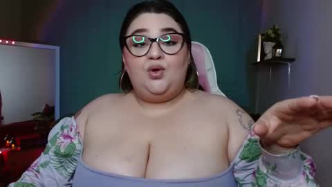 Snapshot of tiffany_laurens chatting on 12/09/24, 08:22 dont forget ask for custom vids online show from 12/09/24, 08:22