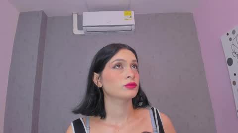 tiffany_mendez online show from 10/17/25, 12:08