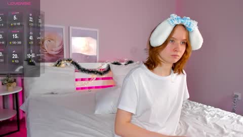 tiffany_roy online show from 12/29/24, 05:53