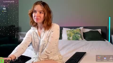 tiffany_roy online show from 01/21/25, 02:54