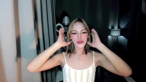 Snapshot of tiffany_welson chatting on 12/02/24, 06:43 tiffany online show from 12/02/24, 06:43