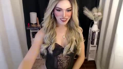 Snapshot of tiffany_welson chatting on 12/02/25, 07:09 tiffany online show from 12/02/25, 07:09