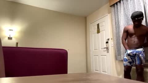 Snapshot of tiffanyandnato chatting on 11/15/25, 01:29 tiffanyandnato online show from 11/15/25, 01:29