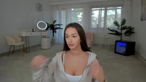 Tiffany Houston online show from 01/13/25, 07:11