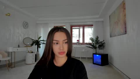 Tiffany Houston online show from 01/27/25, 06:41