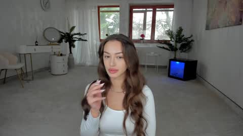 Tiffany Houston online show from 02/01/25, 07:05