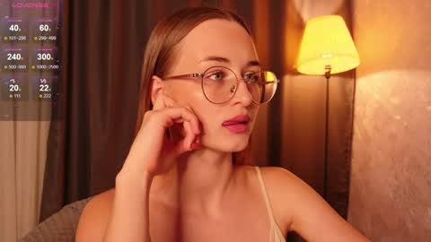 Tiffany online show from 12/03/25, 01:31