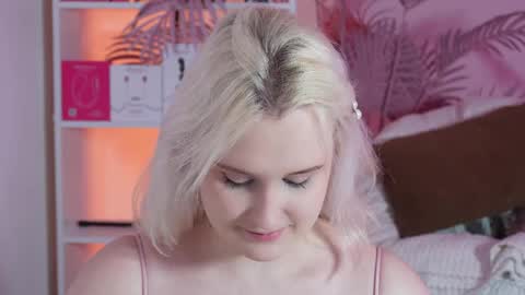 tiffanyjons online show from 04/05/26, 06:27