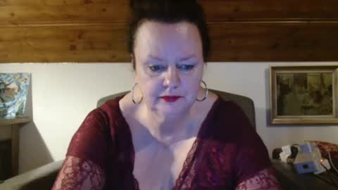 TiffanyMature online show from 01/12/26, 04:12