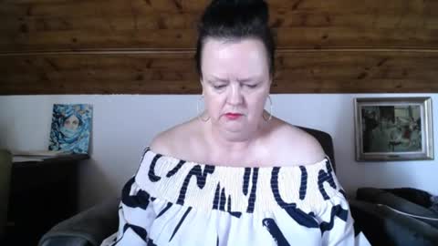 TiffanyMature online show from 07/24/26, 09:29