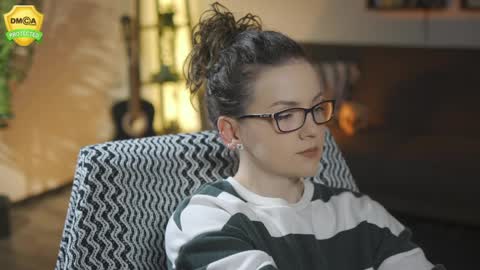 tiffanyriox online show from 04/08/26, 11:48