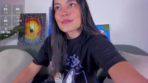 Snapshot of tiffanyrusso chatting on 10/03/25, 04:31 TIFFANY online show from 10/03/25, 04:31