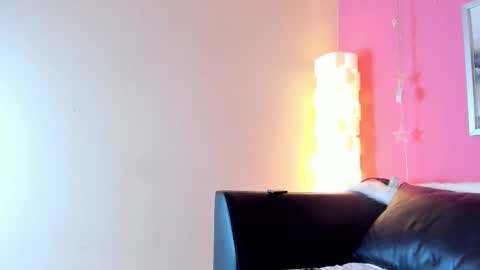 Stefany Suarez online show from 01/07/26, 04:42