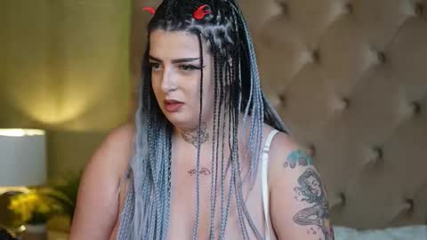 Snapshot of tiffanytrinity chatting on 10/13/25, 06:19 Tiffany online show from 10/13/25, 06:19