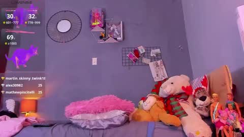 Snapshot of tiffbeautiful chatting on 01/10/25, 09:53 online show from 01/10/25, 09:53