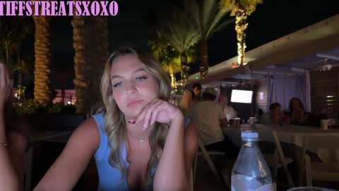 Snapshot of tiffstreatsxoxo chatting on 04/22/26, 03:42 Tiffstreatsxoxo online show from 04/22/26, 03:42