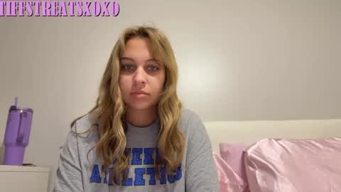 Snapshot of tiffstreatsxoxo chatting on 05/17/26, 03:08 Tiffstreatsxoxo online show from 05/17/26, 03:08