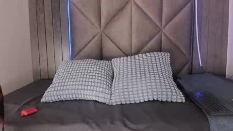 Tiffany  online show from 09/20/25, 08:54