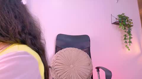 Tiffany  online show from 10/13/25, 07:58