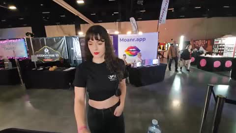 Snapshot of tiggerrosey chatting on 11/09/25, 07:12 All my Links online show from 11/09/25, 07:12