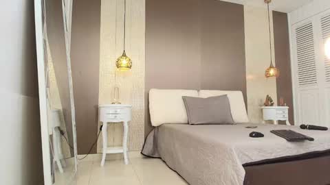 T I F F A N Y online show from 09/15/25, 08:53