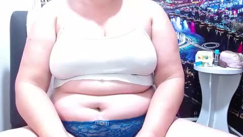 Tila online show from 07/15/26, 12:49