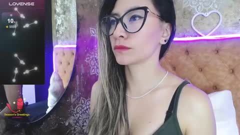 Snapshot of tila_tequila15 chatting on 02/22/25, 03:25 TILA TEQUILA online show from 02/22/25, 03:25