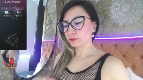 Snapshot of tila_tequila15 chatting on 03/10/25, 12:59 TILA TEQUILA online show from 03/10/25, 12:59