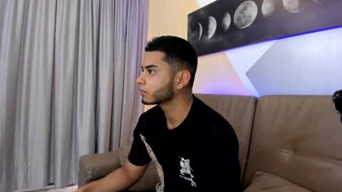 Snapshot of tiler_price chatting on 12/20/24, 07:39 Tyler online show from 12/20/24, 07:39