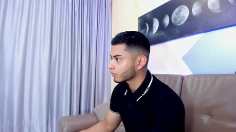 Snapshot of tiler_price chatting on 12/31/24, 05:51 Tyler online show from 12/31/24, 05:51