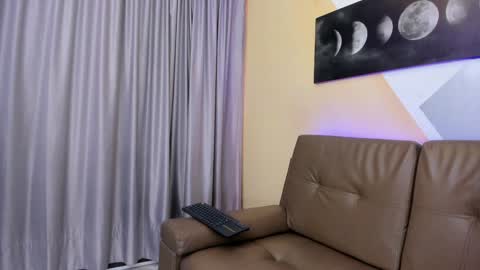 Snapshot of tiler_price chatting on 01/11/25, 07:27 Tyler online show from 01/11/25, 07:27