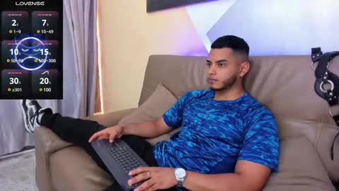 Snapshot of tiler_price chatting on 02/11/25, 08:52 Tyler online show from 02/11/25, 08:52