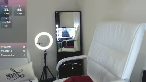 Tilly online show from 02/27/25, 09:47