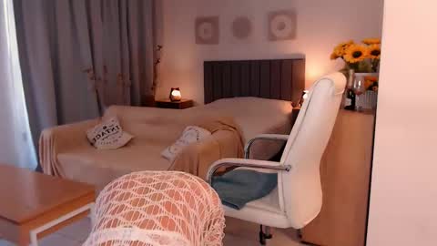 Tilly online show from 03/24/26, 08:14