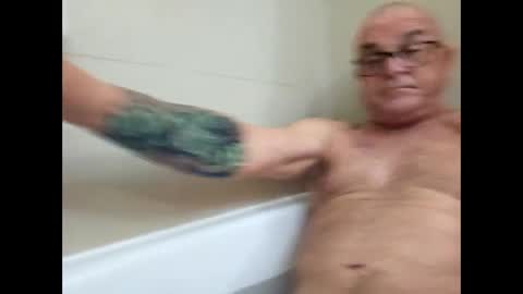 Snapshot of tim1964ish chatting on 01/28/25, 07:11 tim1964ish online show from 01/28/25, 07:11