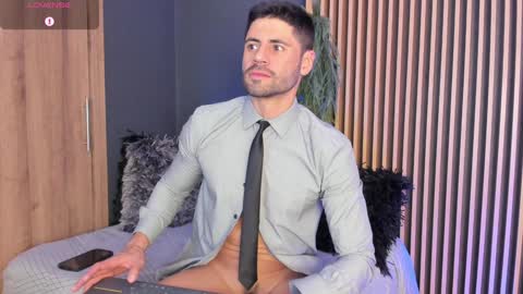 Snapshot of tim__watson chatting on 01/04/25, 01:42 Tim online show from 01/04/25, 01:42