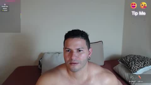 Snapshot of tim_and_sam chatting on 11/17/25, 07:19 Timothy and Santy online show from 11/17/25, 07:19