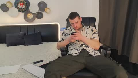 ask me online show from 01/06/25, 07:42