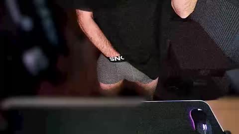 Hot timann online show from 10/20/25, 12:00