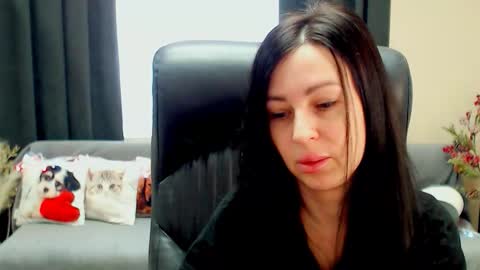 Luisa online show from 03/23/26, 08:18