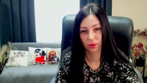 Luisa online show from 05/29/26, 08:23