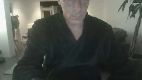 Snapshot of times20 chatting on 09/20/25, 04:35 times20 online show from 09/20/25, 04:35