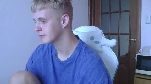 Tim WhiteS online show from 09/10/25, 01:44