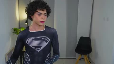 Snapshot of timmyshy chatting on 10/28/25, 12:47 timmyshy online show from 10/28/25, 12:47