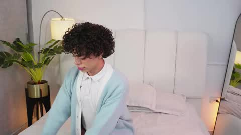 Snapshot of timmyshy chatting on 11/25/25, 03:50 timmyshy online show from 11/25/25, 03:50