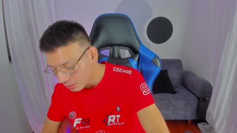 Snapshot of timothy_jones1 chatting on 12/03/24, 10:50 timi jones online show from 12/03/24, 10:50